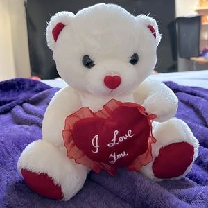 This cuddly stuffed animal for Valentine’s Day is only one available! Order fast